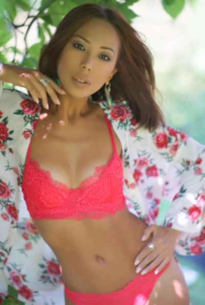 Mila – Colorado female stripper for Denver bachelor parties, birthdays, party bus & hotel suites