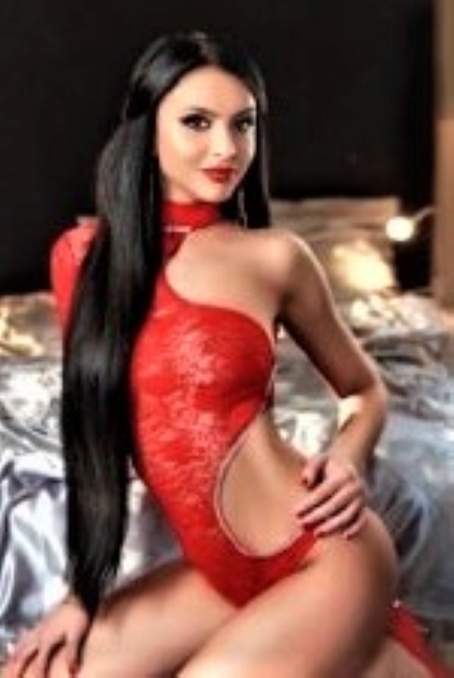 Ashlyn – Texas exotic dancer for bachelor & birthday parties, private events, Airbnb/hotel shows, party bus entertainment