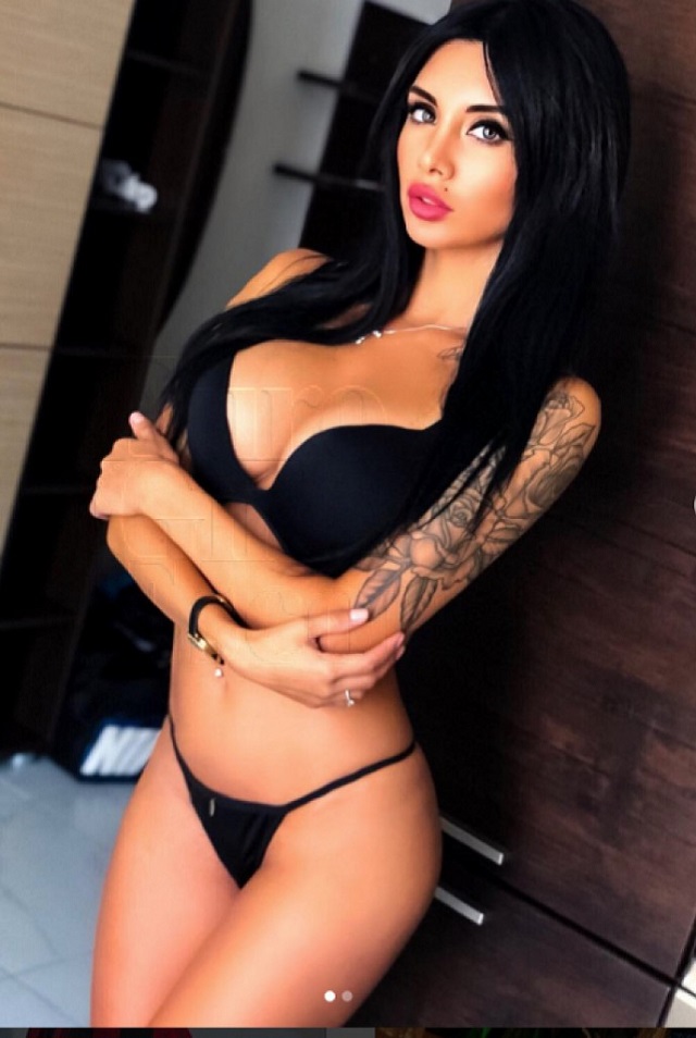 Harmony – Texas exotic dancer for bachelor parties, birthdays, private events, Airbnb & hotel suites, party bus entertainment